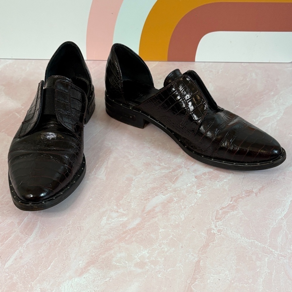 Freda Salvador Oxblood Textured Loafers